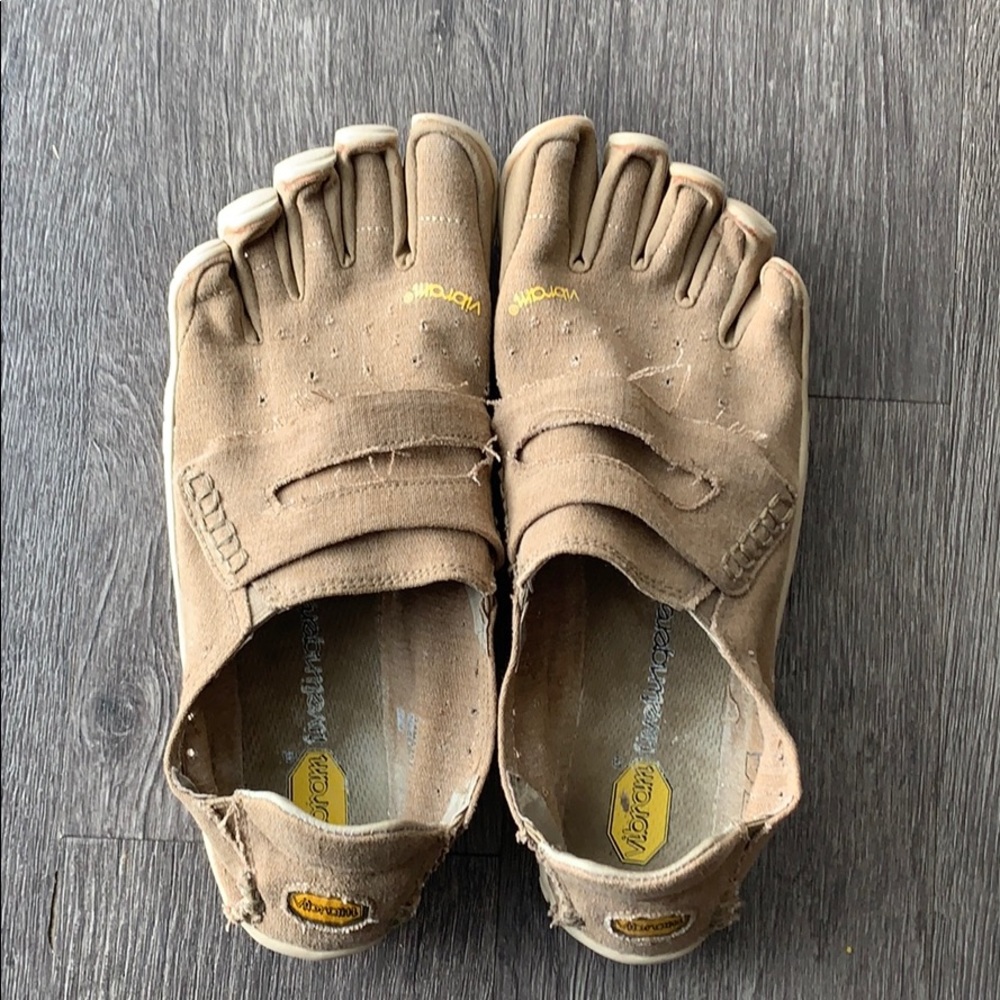 Men’s Five Fingers CVT-Hemp shoes size 42